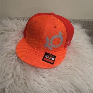 NWOT - NIKE KD (Kevin Durant) SnapBack Youth Hat
